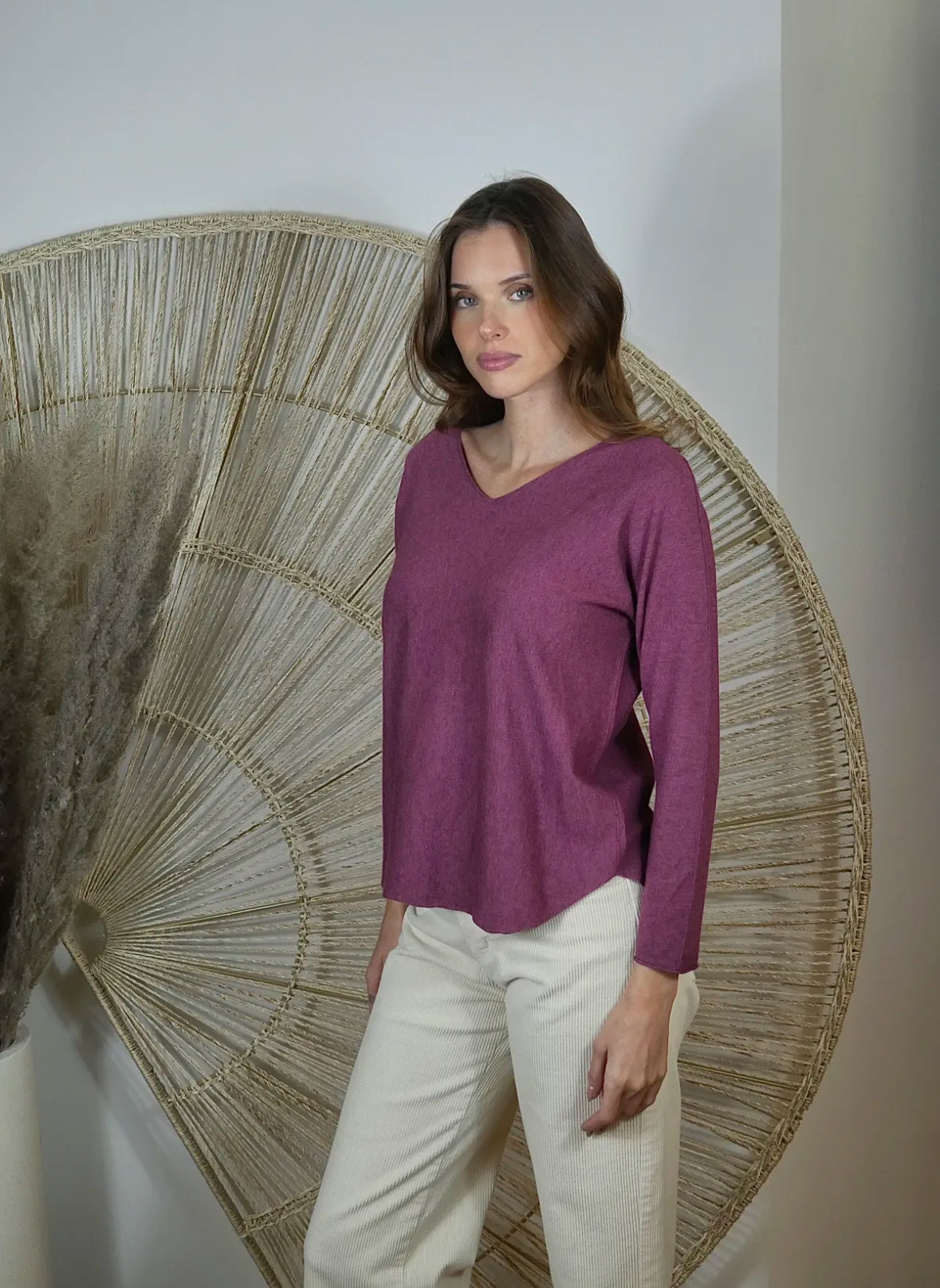 Essential V-Neck Knit – Aubergine